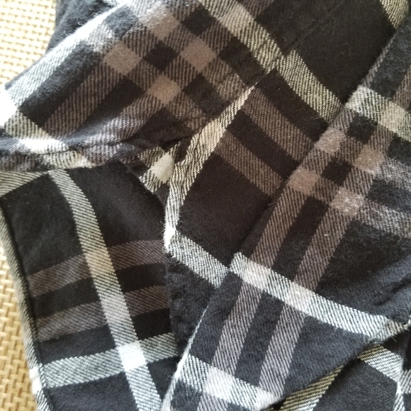 Woolrich Black/White Plaid Button Down Flannel - Picture 5 of 7